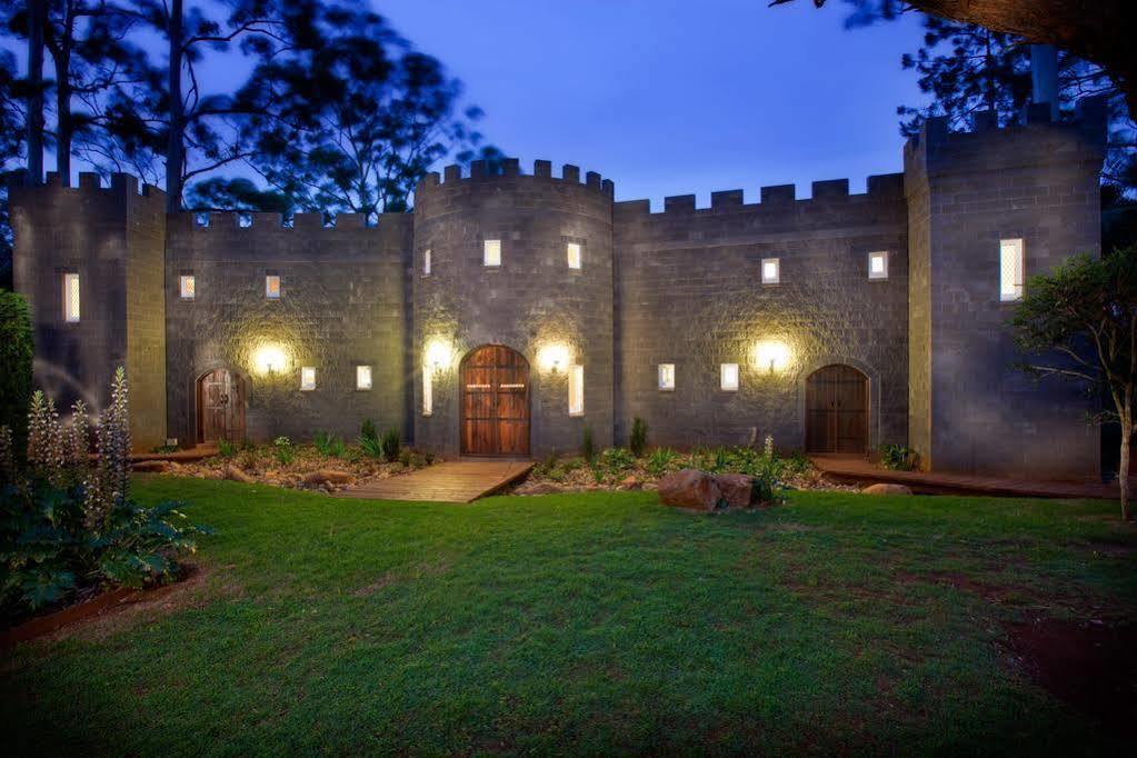The Castle On Tamborine Hotel Mount Tamborine Exterior photo